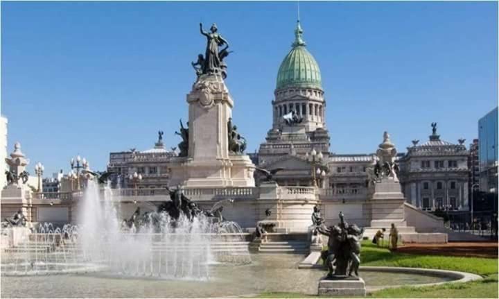 Super Luminoso En Congreso / Centro Buenos Aires